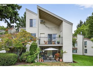10295 Sw Trapper Ter Bld#7, Beaverton, OR 97008