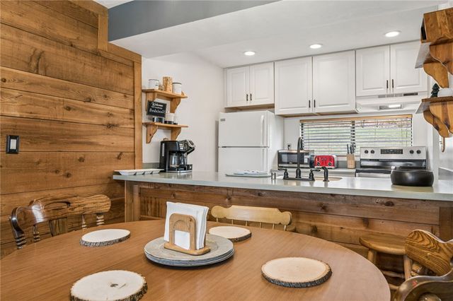 60 Swiss Mountain Drive, Seven Springs Resort, PA 15622
