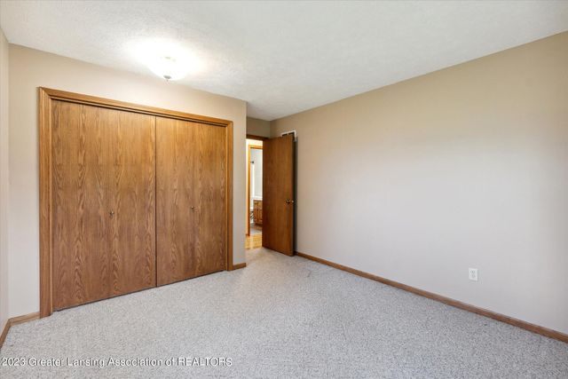 201 N Chester Road, Charlotte, MI 48813