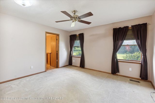 201 N Chester Road, Charlotte, MI 48813
