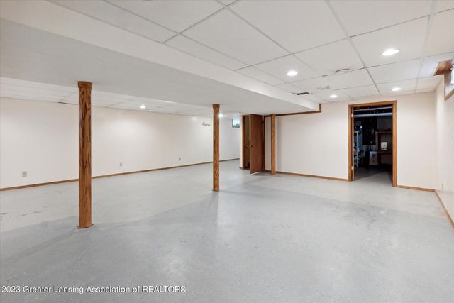 201 N Chester Road, Charlotte, MI 48813