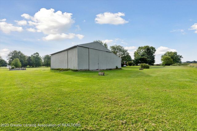 201 N Chester Road, Charlotte, MI 48813