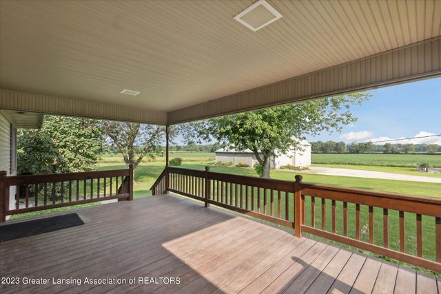 201 N Chester Road, Charlotte, MI 48813