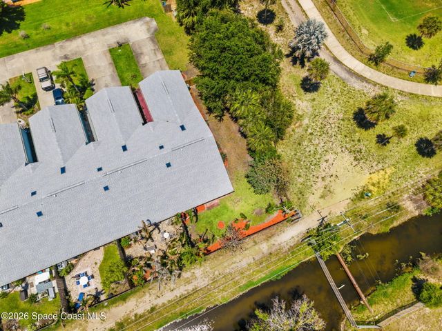 39 Anchor Drive, Indian Harbour Beach, FL 32937