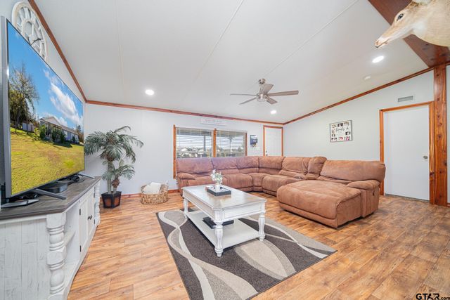 1322 Red Bud Cir, Bullard, TX 75757