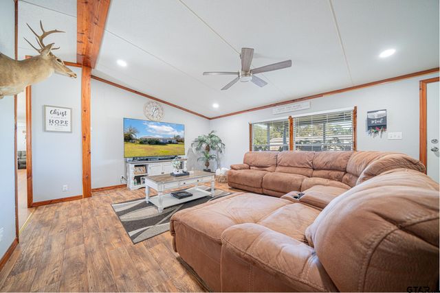 1322 Red Bud Cir, Bullard, TX 75757