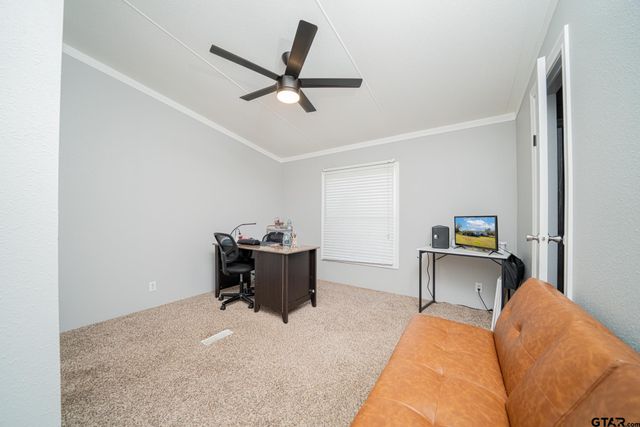 1322 Red Bud Cir, Bullard, TX 75757