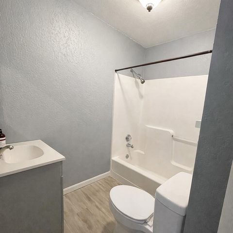 920 W Brower Street, Springfield, MO 65802