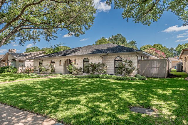 7229 Whispering Pines Drive, Dallas, TX 75248