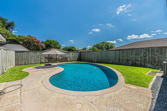 7229 Whispering Pines Drive, Dallas, TX 75248