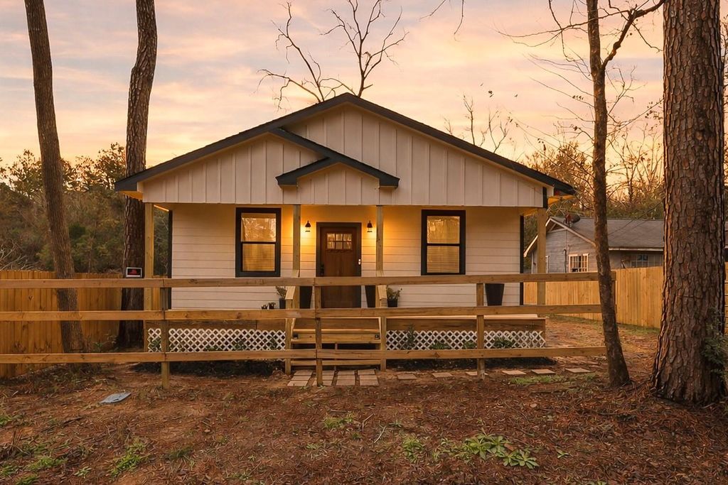 160 Oak Lane, Shepherd, TX 77371