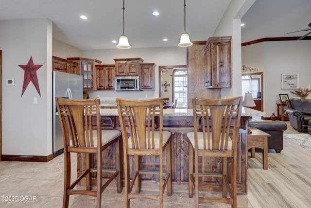 1026 Chesterfield Drive, Webb City, MO 64870