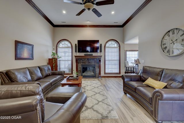 1026 Chesterfield Drive, Webb City, MO 64870