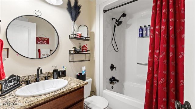 967 Dumplin Valley Rd, Jefferson City, TN 37760