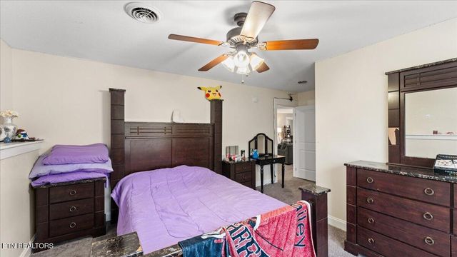 967 Dumplin Valley Rd, Jefferson City, TN 37760