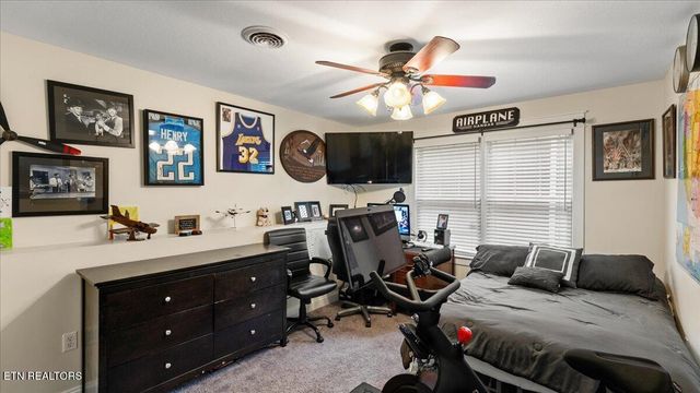 967 Dumplin Valley Rd, Jefferson City, TN 37760