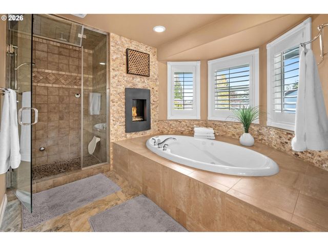 9780 Sw 168TH Pl, Beaverton, OR 97007