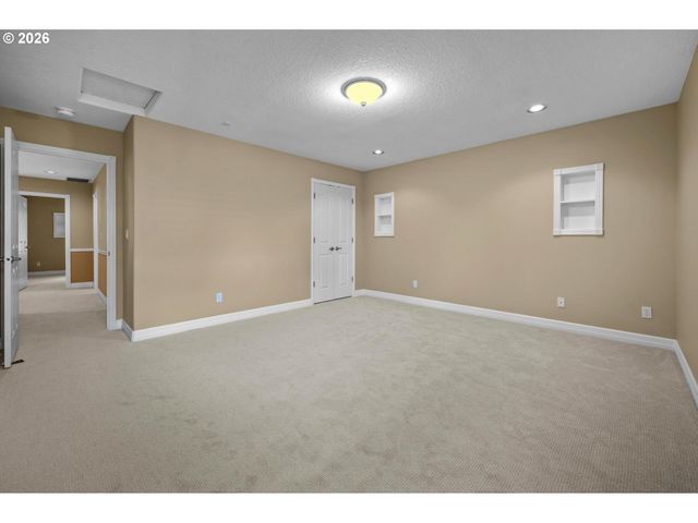 9780 Sw 168TH Pl, Beaverton, OR 97007