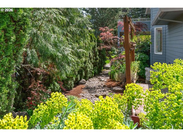 9780 Sw 168TH Pl, Beaverton, OR 97007