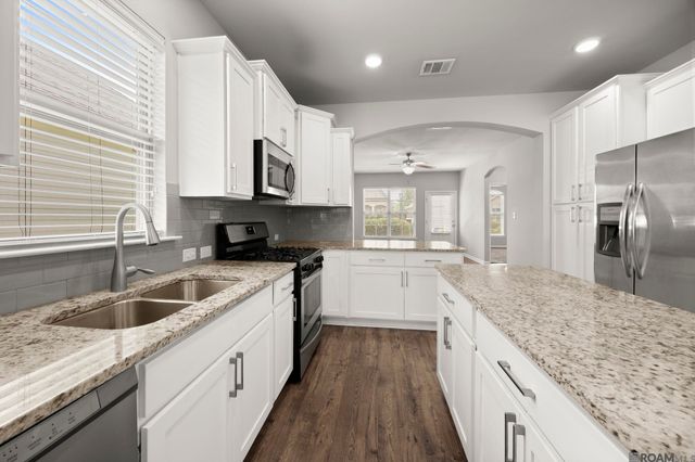 1415 Meridian Dr, Baton Rouge, LA 70820