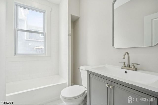 60 Cambridge Street, East Orange, NJ 07018