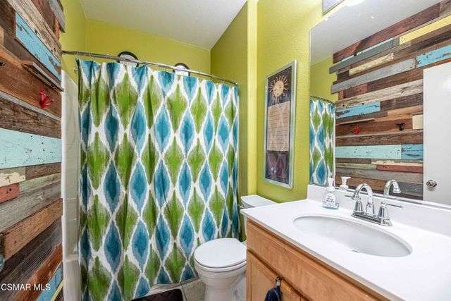 16714 Nicklaus Drive 68, Sylmar, CA 91342