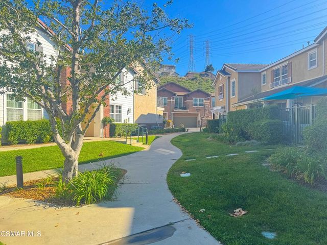 16714 Nicklaus Drive 68, Sylmar, CA 91342