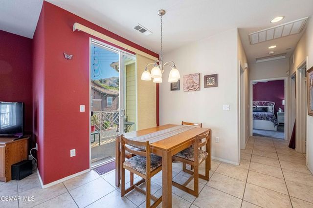 16714 Nicklaus Drive 68, Sylmar, CA 91342