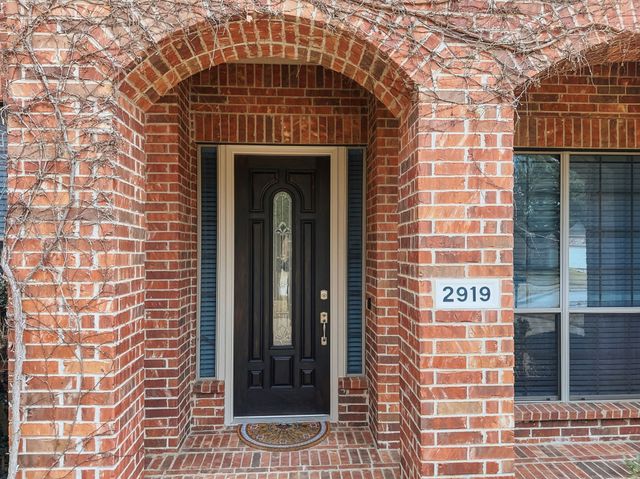 2919 Bandera, Grand Prairie, TX 75054