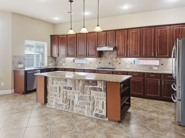 2919 Bandera, Grand Prairie, TX 75054