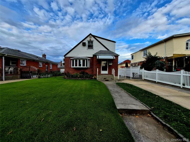 8333 251st Street, Bellerose, NY 11426