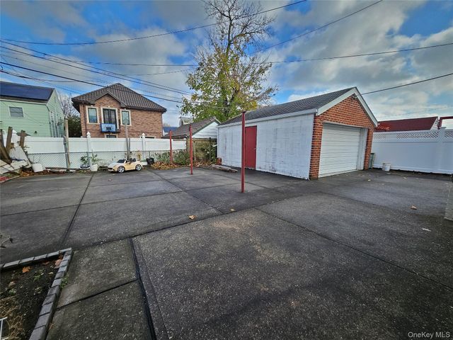 8333 251st Street, Bellerose, NY 11426