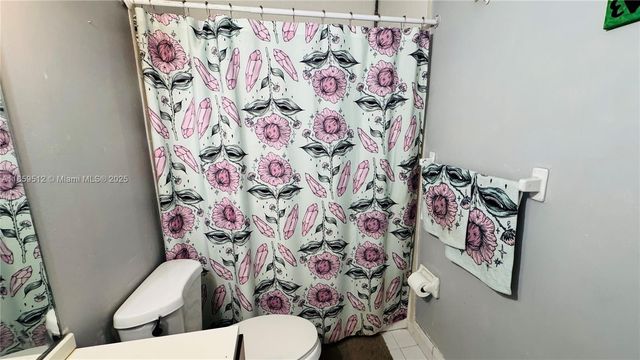 1097 SE 12th Ter, Homestead, FL 33035