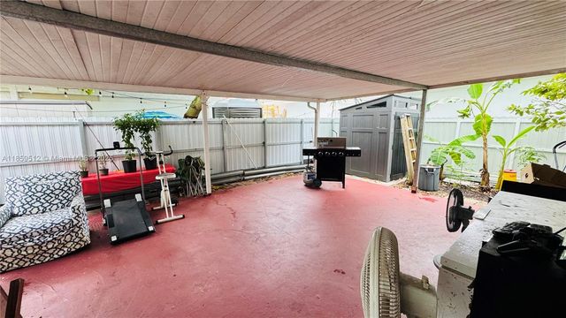 1097 SE 12th Ter, Homestead, FL 33035