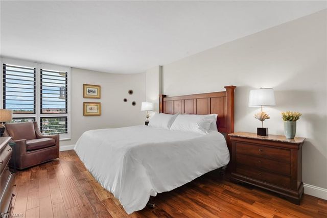 3115 Gulf Shore BLVD N # 412S, Naples, FL 34103