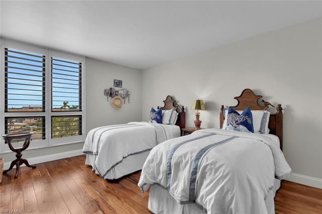 3115 Gulf Shore BLVD N # 412S, Naples, FL 34103