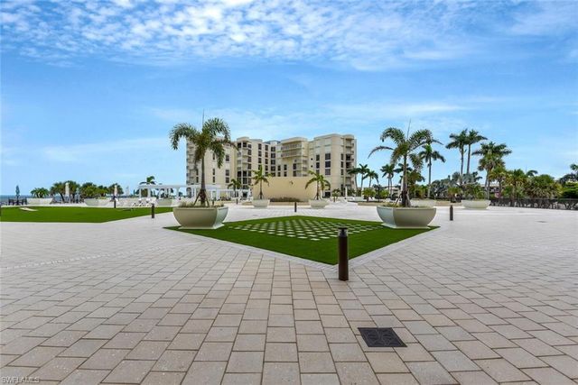 3115 Gulf Shore BLVD N # 412S, Naples, FL 34103