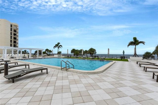 3115 Gulf Shore BLVD N # 412S, Naples, FL 34103
