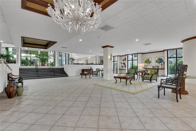 3115 Gulf Shore BLVD N # 412S, Naples, FL 34103