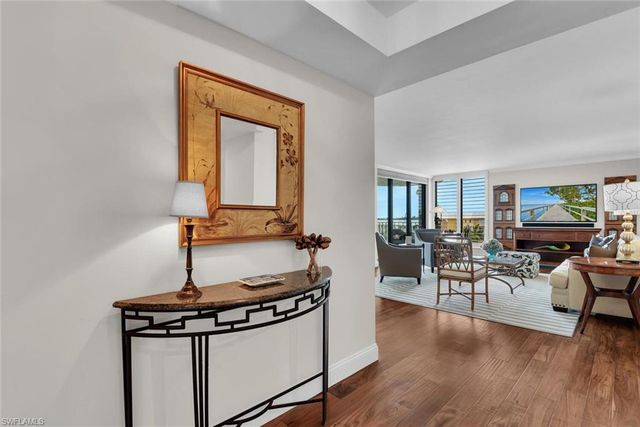 3115 Gulf Shore BLVD N # 412S, Naples, FL 34103