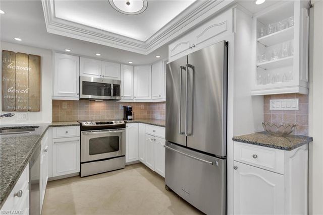 3115 Gulf Shore BLVD N # 412S, Naples, FL 34103