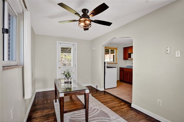 813 Alberta Dr, West Mifflin, PA 15122