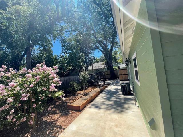 1318 Salem, Chico, CA 95928