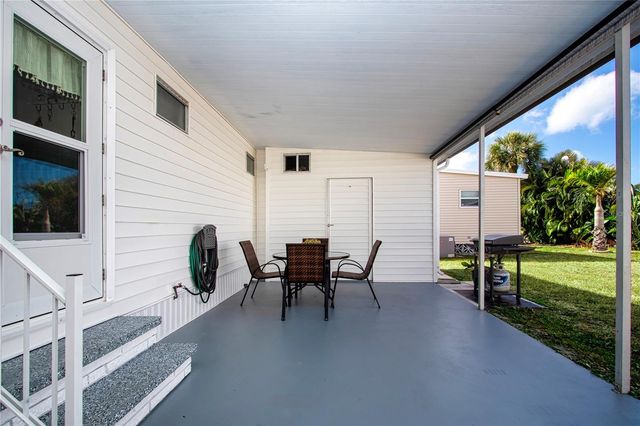 2266 PIAZZA DRIVE 115, Sarasota, FL 34238