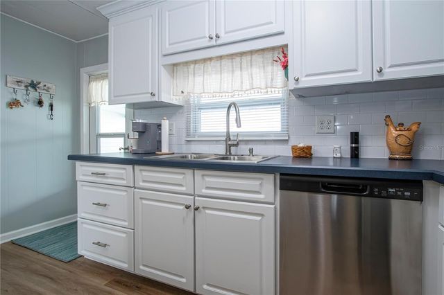 2266 PIAZZA DRIVE 115, Sarasota, FL 34238