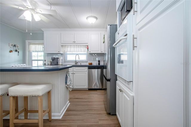 2266 PIAZZA DRIVE 115, Sarasota, FL 34238