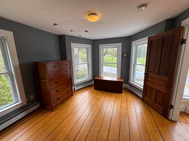 3503 Vermont Route 215 N, Cabot, VT 05647