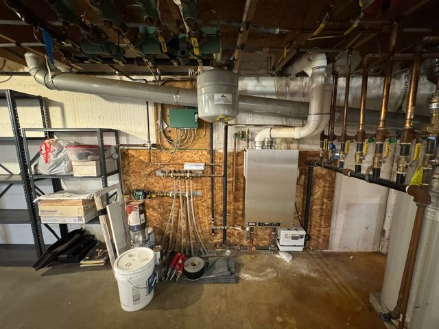 3503 Vermont Route 215 N, Cabot, VT 05647