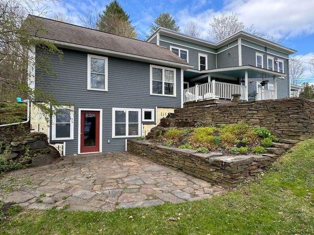 3503 Vermont Route 215 N, Cabot, VT 05647