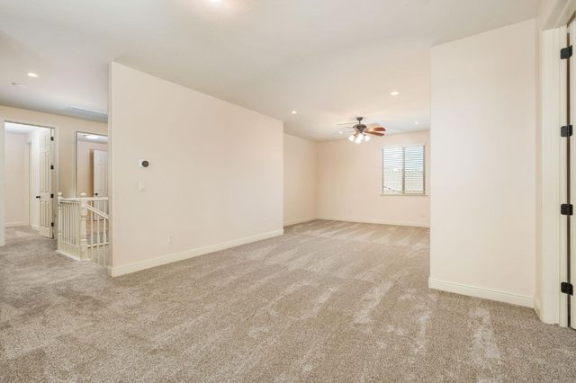 1495 E Via Mirasol Lane, Fresno, CA 93730